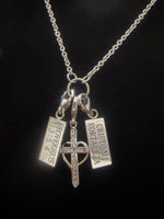 Confianza Necklace - Philippians 3:5-9 | Collar Cristo Mi Fortaleza